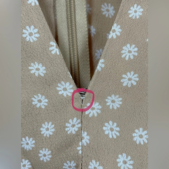 Reformation Floral Front Tie Flutter Sleeves Romper Women’s 2 Summer Spring - Picture 5 of 16